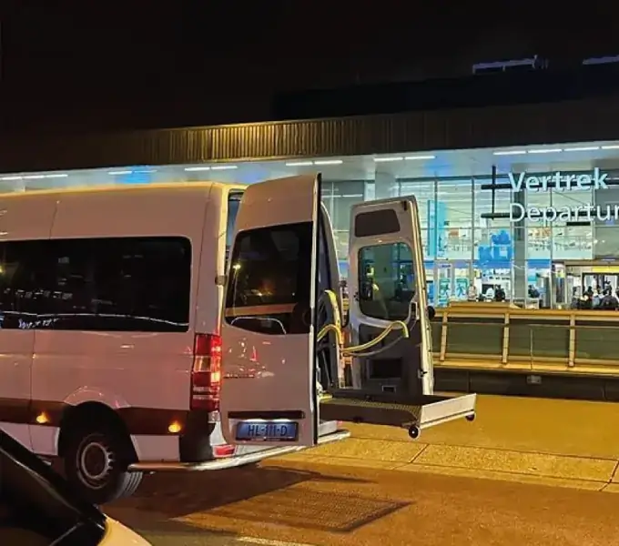 Rolstoeltaxi ziekenhuisvervoer Nieuw-Vennep